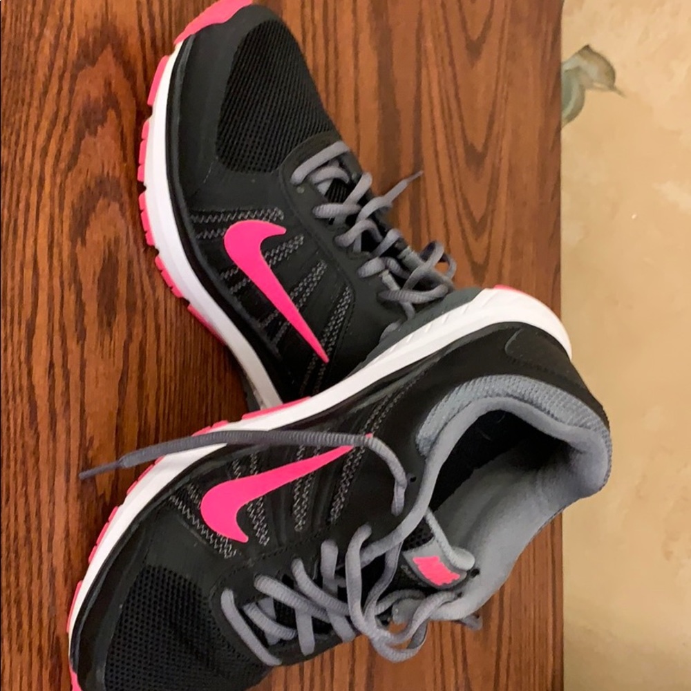 Womens nike sneakers